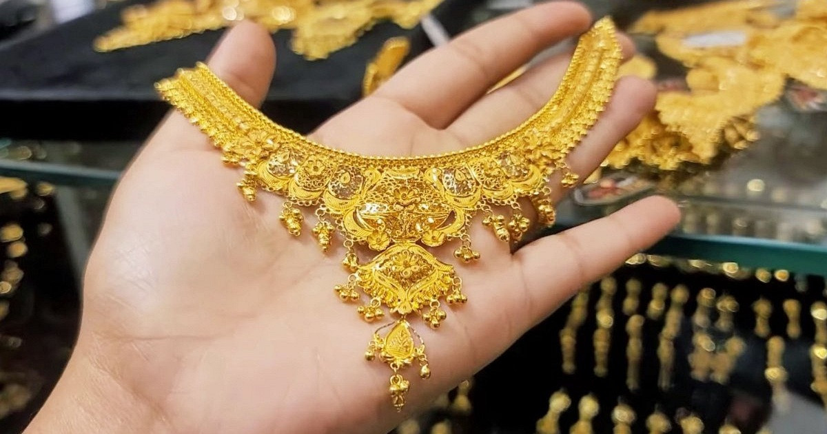 বিশ্ববাজারে আরও কমলো স্বর্ণ-রুপার দাম