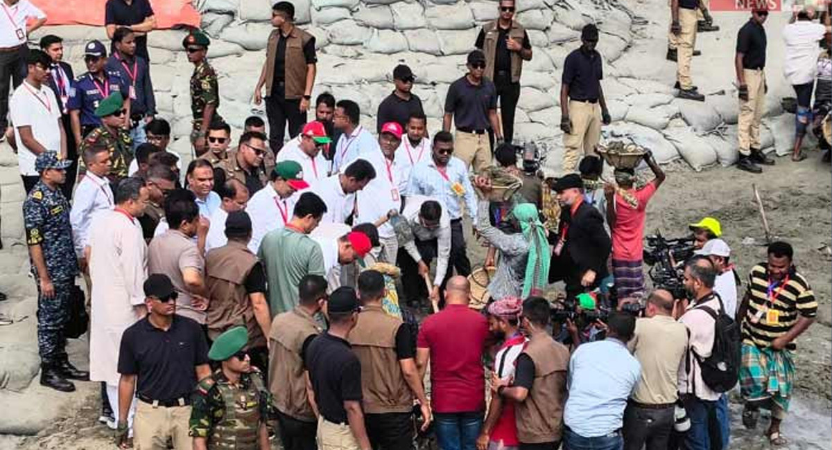 চাঁদপুরে ঐতিহাসিক ‘খোর্দ্দ খাল’ পুনঃখনন কাজের উদ্বোধন করলেন প্রধানমন্ত্রী