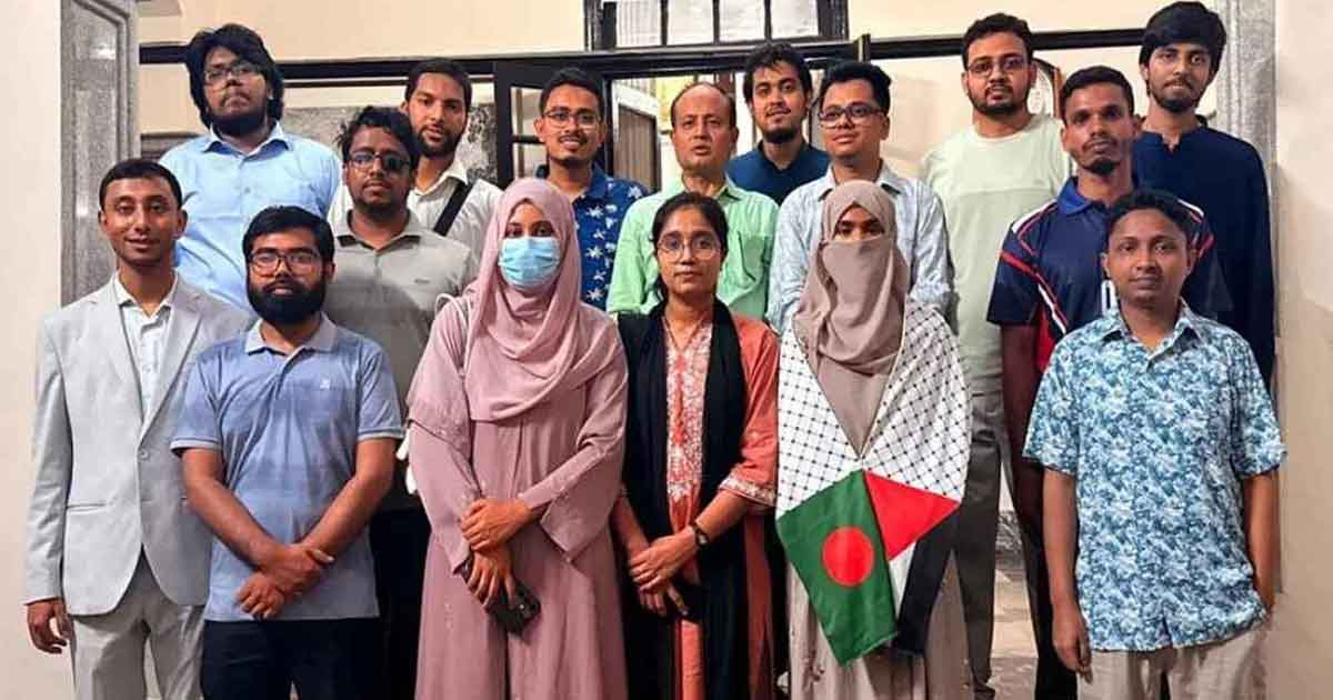 ভিপি সাদিক কায়েমের নেতৃত্বে চীন সফরে ডাকসুর ১৫ নেতা