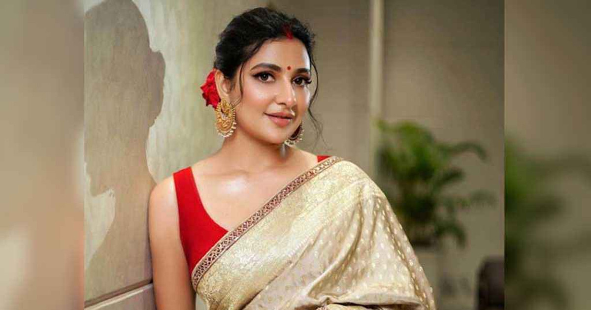 দুর্ঘটনার শিকার অভিনেত্রী শুভশ্রী