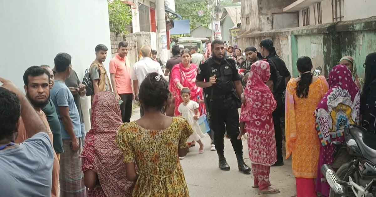 মাদারীপুরে আত্মীয়ের বাসা থেকে শিশুসহ একই পরিবারের ৩ জনের মরদেহ উদ্ধার