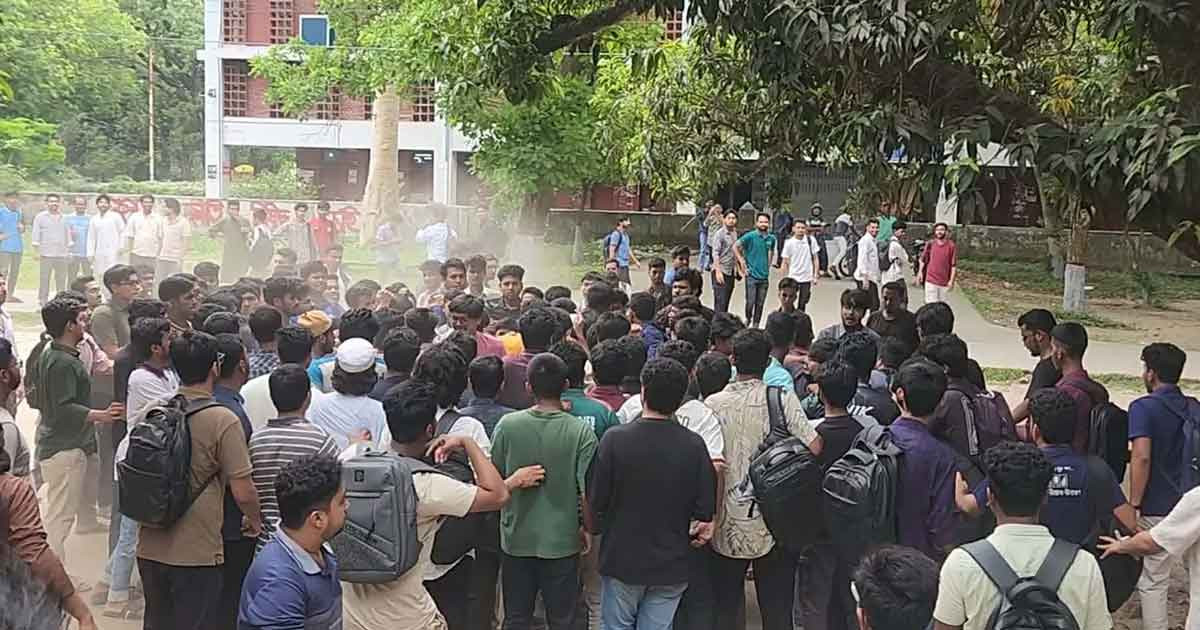সংঘর্ষে উত্তাল রাজশাহী বিশ্ববিদ্যালয়
