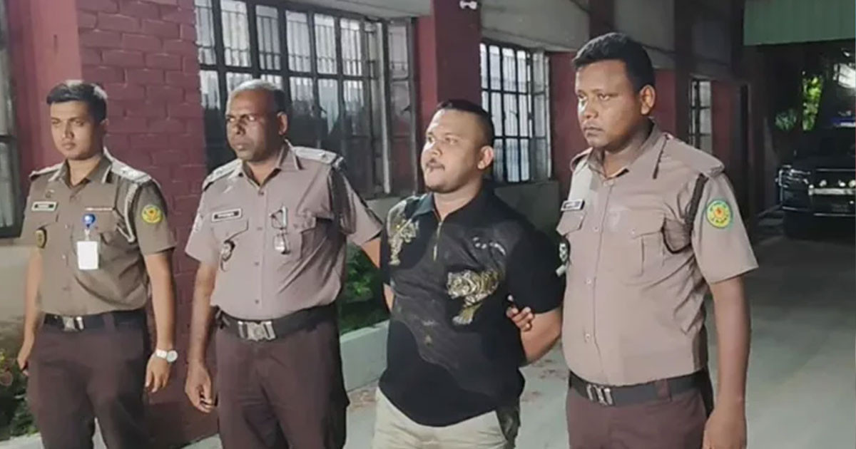 জেনেভা ক্যাম্পের ডন ‘পিচ্চি রাজা’ গ্রেপ্তার