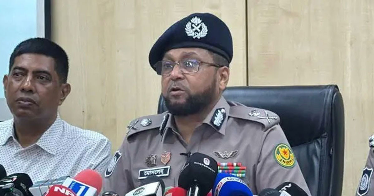 অপরাধী যেই হোক, রাজনৈতিক পরিচয় বিবেচনা করা হবে না: ডিএমপি কমিশনার
