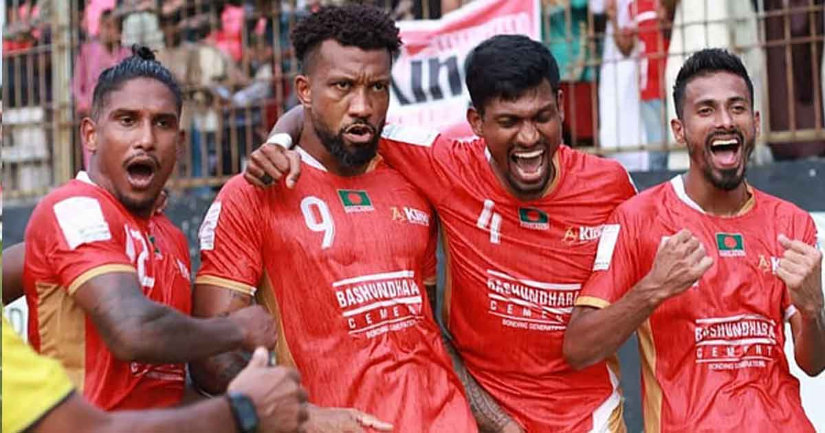 ফেডারেশন কাপ: দুবার পিছিয়েও মোহামেডানকে হারিয়ে হ্যাটট্রিক শিরোপা বসুন্ধরা কিংসের