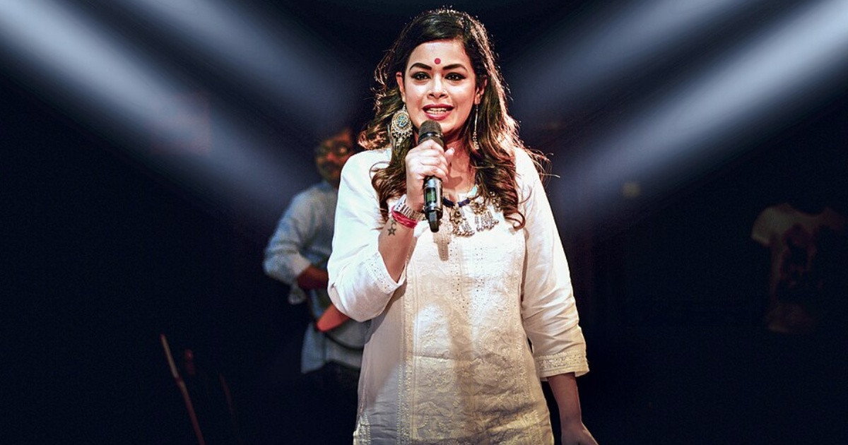 ‘যে দল টাকা দেবে তাদের হয়ে গাইব’