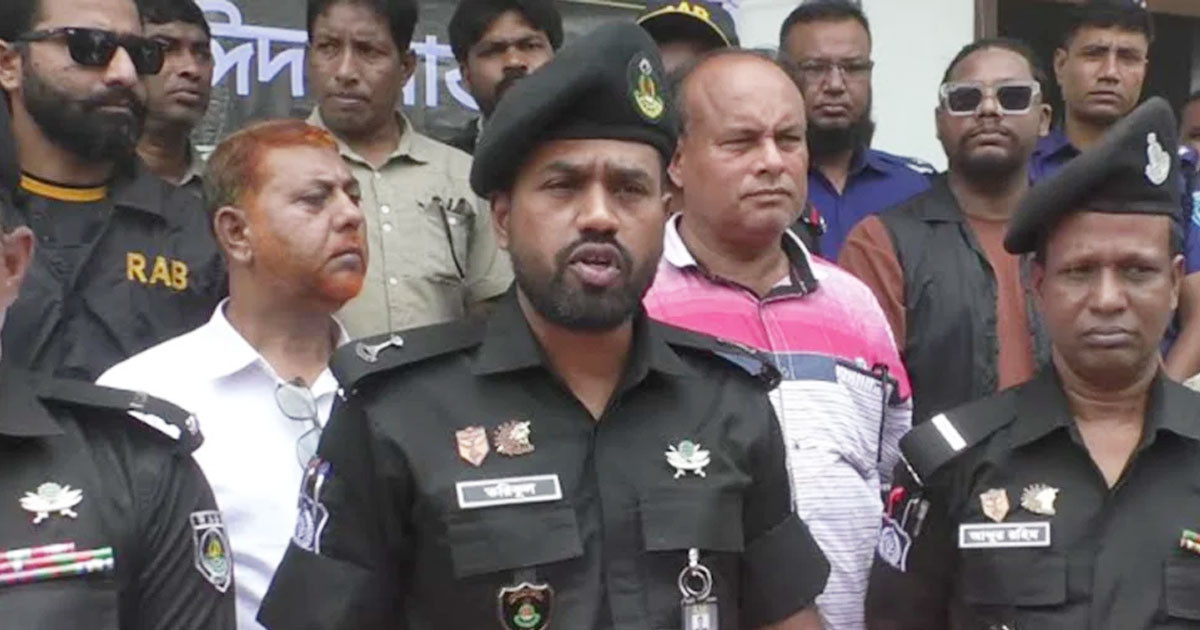 ঈদে নিরাপত্তা নিশ্চিতে গাইবান্ধায় সাদা পোশাকে র‍্যাবের নজরদারি