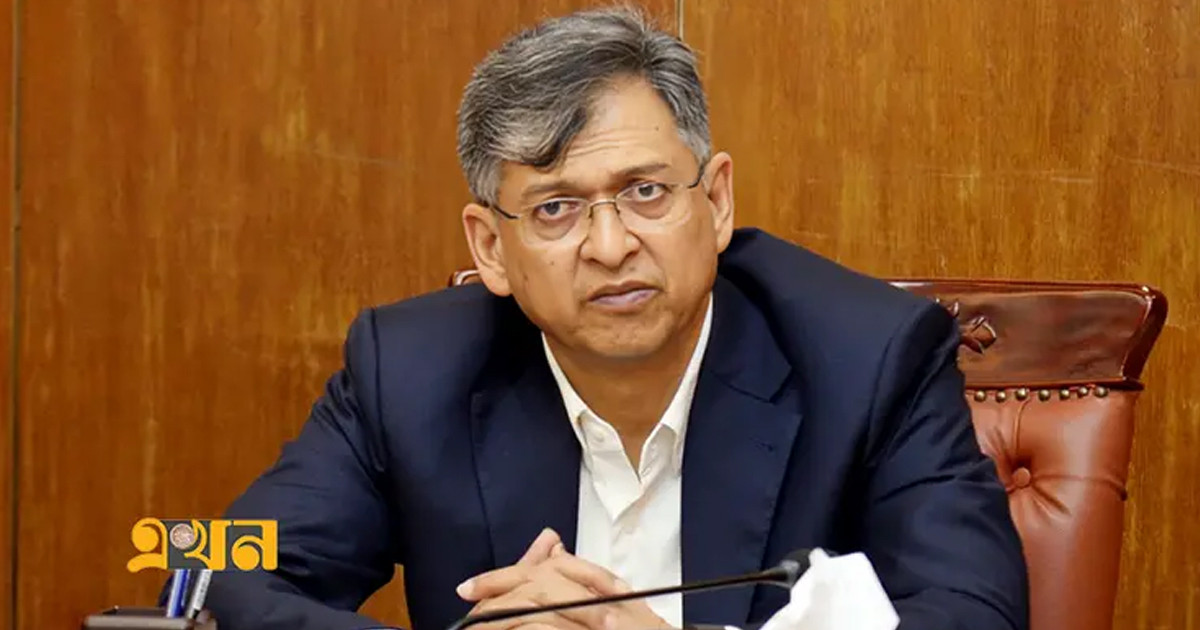 বন্দি বিনিময় চুক্তির আওতায় হাসিনাকে ফেরানোর চেষ্টা চলছে: স্বরাষ্ট্রমন্ত্রী