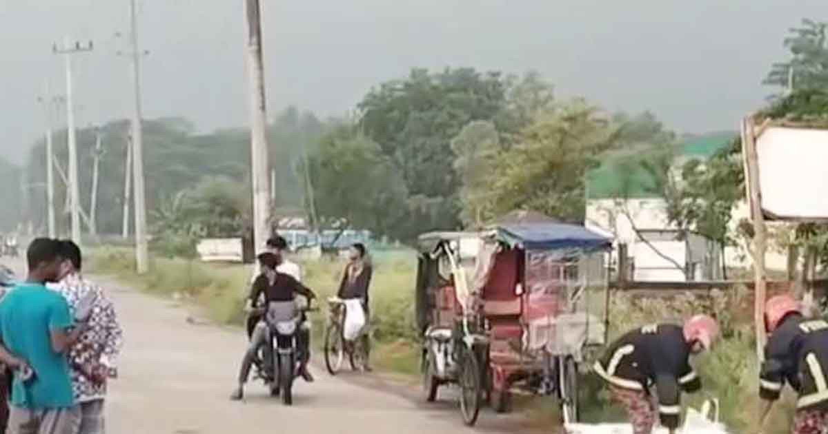 বগুড়ায় সড়ক দুর্ঘটনায় বাবা-মেয়ে নিহত