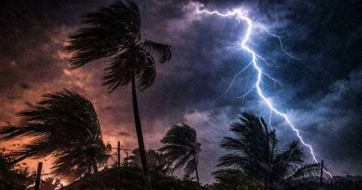 আকাশে ৩ শক্তিশালী বজ্রঝড়, আঘাত হানতে পারে যেসব জেলায়
