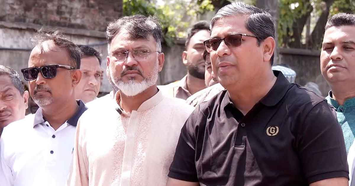 রাত ২টার মধ্যে ঢাকা বর্জ্যমুক্ত করার ঘোষণা স্থানীয় সরকার প্রতিমন্ত্রীর