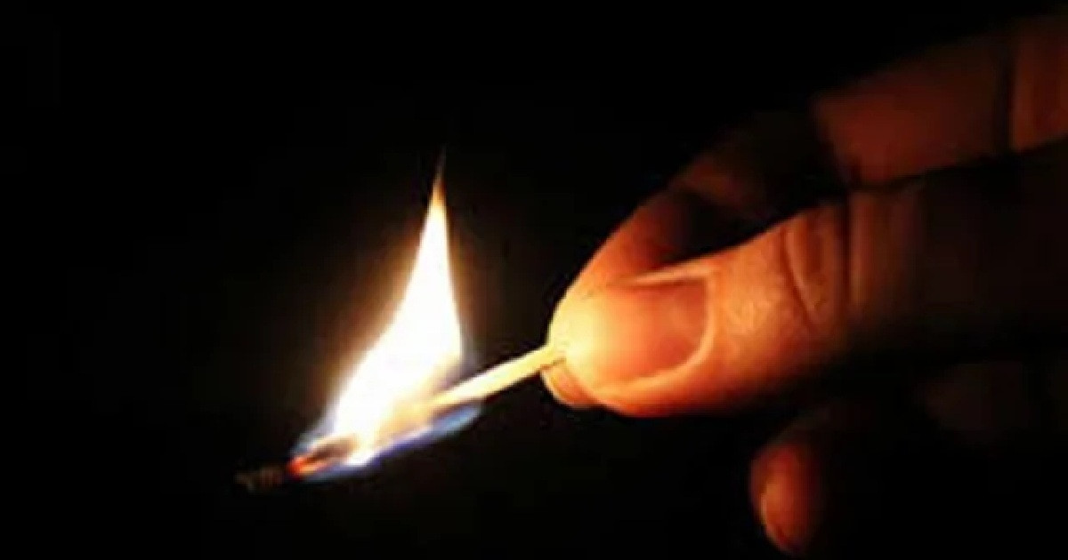 যে ভুল থেকে আবিষ্কার হয় দিয়াশলাই