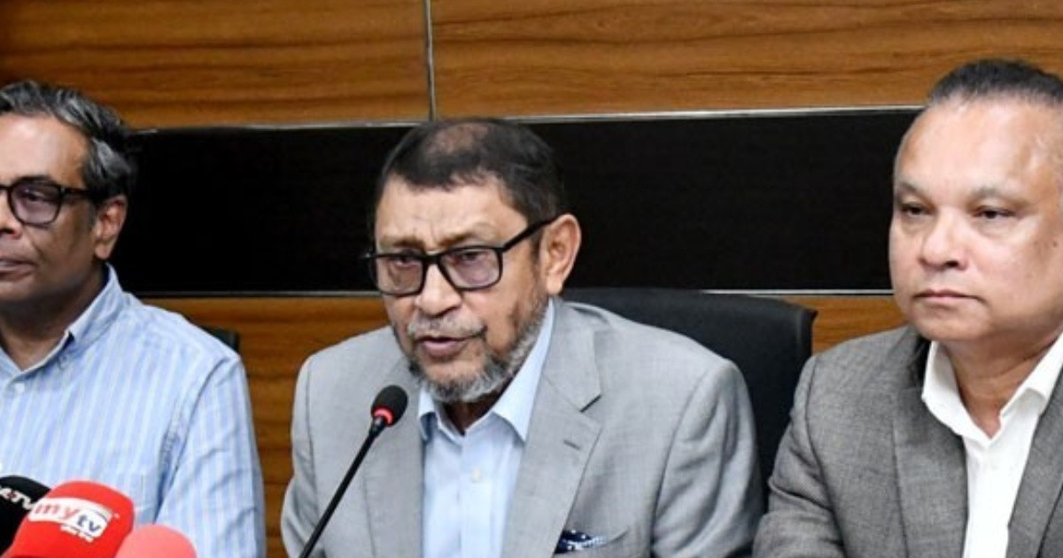 ডেঙ্গু মোকাবিলায় দেশজুড়ে ‘চিরুনি অভিযান’, হাসপাতাল-টেস্টে ছাড় ঘোষণা