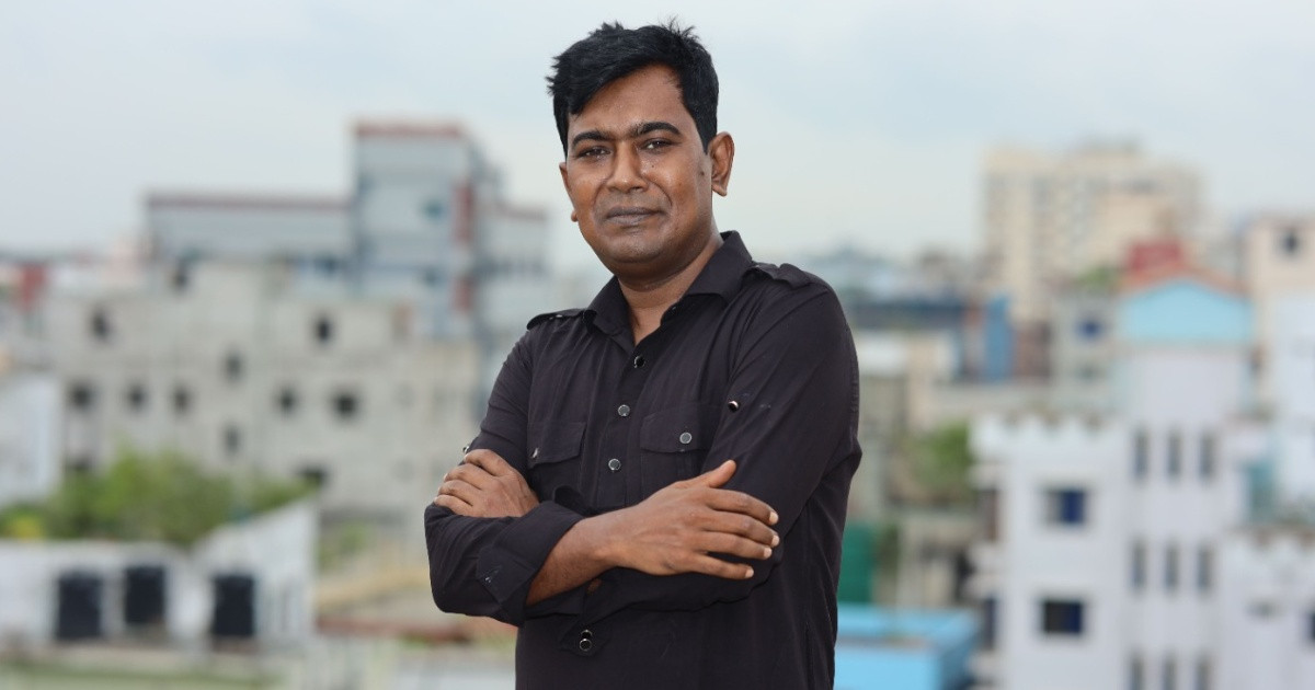 বিশ্বকাপ ফুটবল নিয়ে পলাশ মণি দাসের ‘ফুটবল যুদ্ধ’
