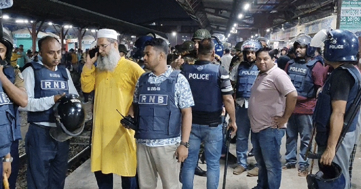 ভৈরব রেলস্টেশনে সংঘর্ষ, ৮ পুলিশ সদস্যসহ আহত ৩০