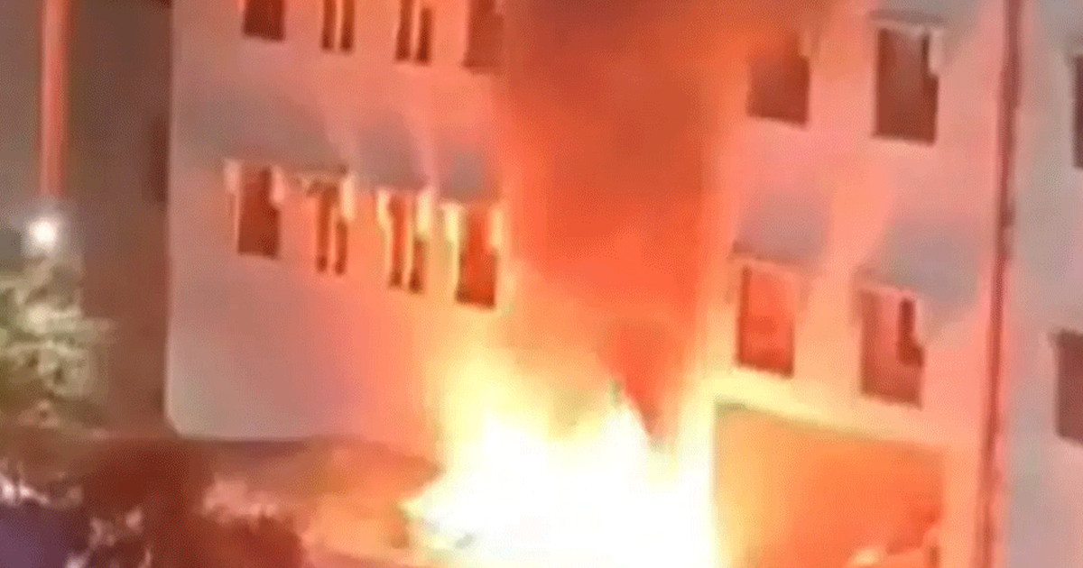 শাহজালাল বিমানবন্দরের কার্গো ভিলেজে লাগা আগুন নিয়ন্ত্রণে