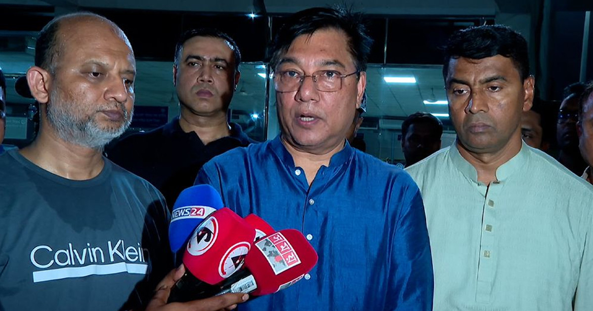 কার্গো শেডে আগুন: তদন্তে ৫ সদস্যের কমিটি, সকালেই প্রতিবেদন