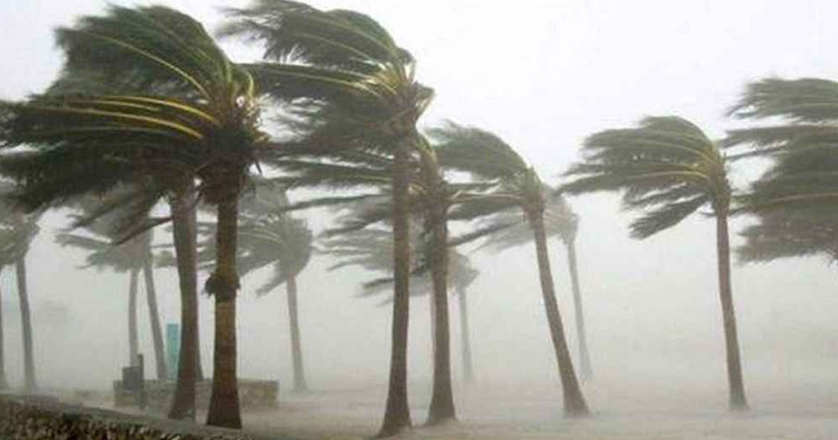 সকাল ৯টার মধ্যে ১৮ জেলায় ঝড়ের শঙ্কা