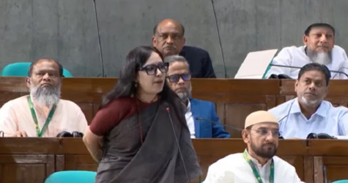 গ্রামে ১০-১২ ঘণ্টা বিদ্যুৎ থাকে না: রুমিন ফারহানা