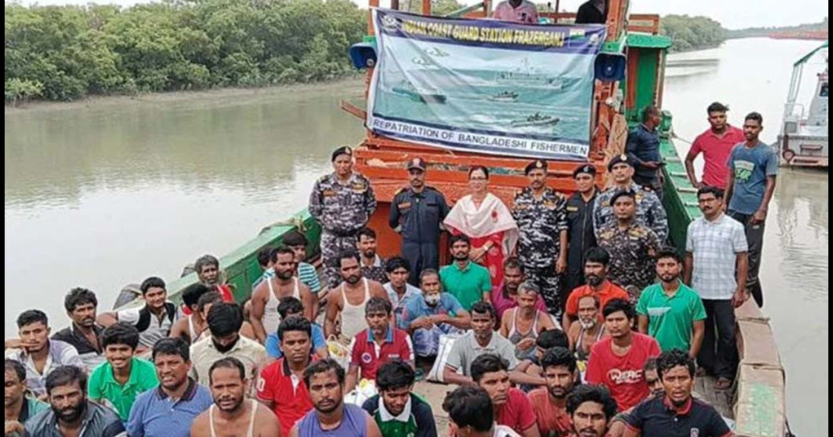 ভারতে আটক ৪ ফিসিং বোটসহ ৯১ জেলে দেশে ফিরেছেন