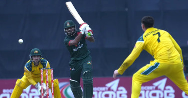 তিন অর্ধশতকে অজিদের চ্যালেঞ্জিং লক্ষ্য দিল বাংলাদেশ