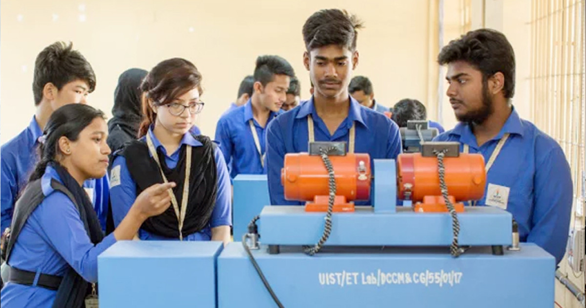 ষষ্ঠ শ্রেণী থেকেই কারিগরি শিক্ষা বাধ্যতামূলক
