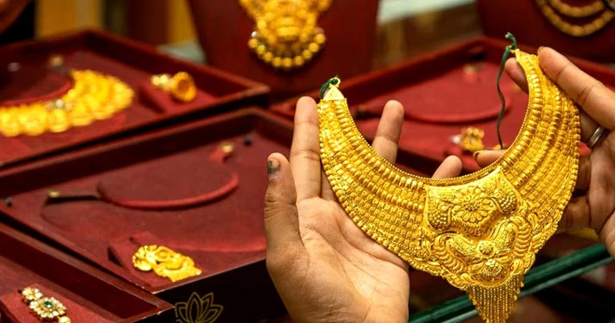 বিশ্ববাজারে স্বর্ণের দামে বড় লাফ
