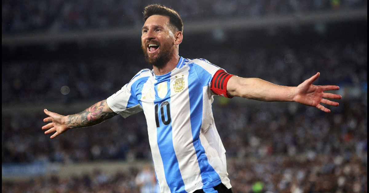 বিশ্বকাপে মাঠে নামার আগেই নতুন রেকর্ড গড়লেন মেসি
