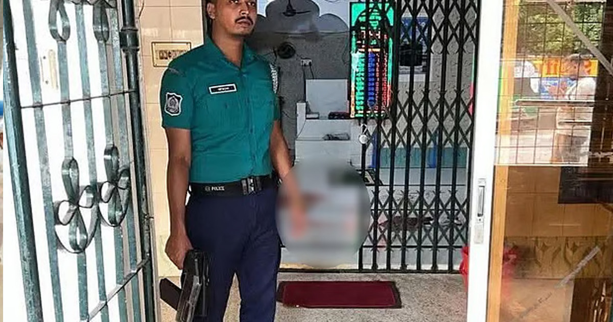 খুলনায় ফজরের নামাজের সময় মসজিদে ঢুকে গুলি, আহত ২