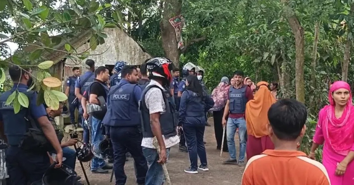 আধিপত্য বিস্তার নিয়ে দুপক্ষের তুমুল সংঘর্ষ, আহত ১০