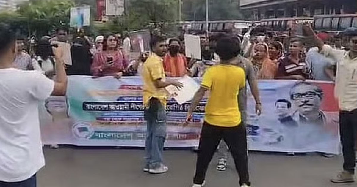 রাজধানীতে কার্যক্রম নিষিদ্ধ আ.লীগের মিছিল, ককটেল বিস্ফোরণ: নারীসহ আটক ৪