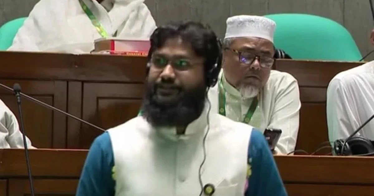 একবেলা না খেয়ে হলেও প্রতিরক্ষা বাজেট বাড়ানোর আহ্বান এনসিপির এমপি মুজাহিদের