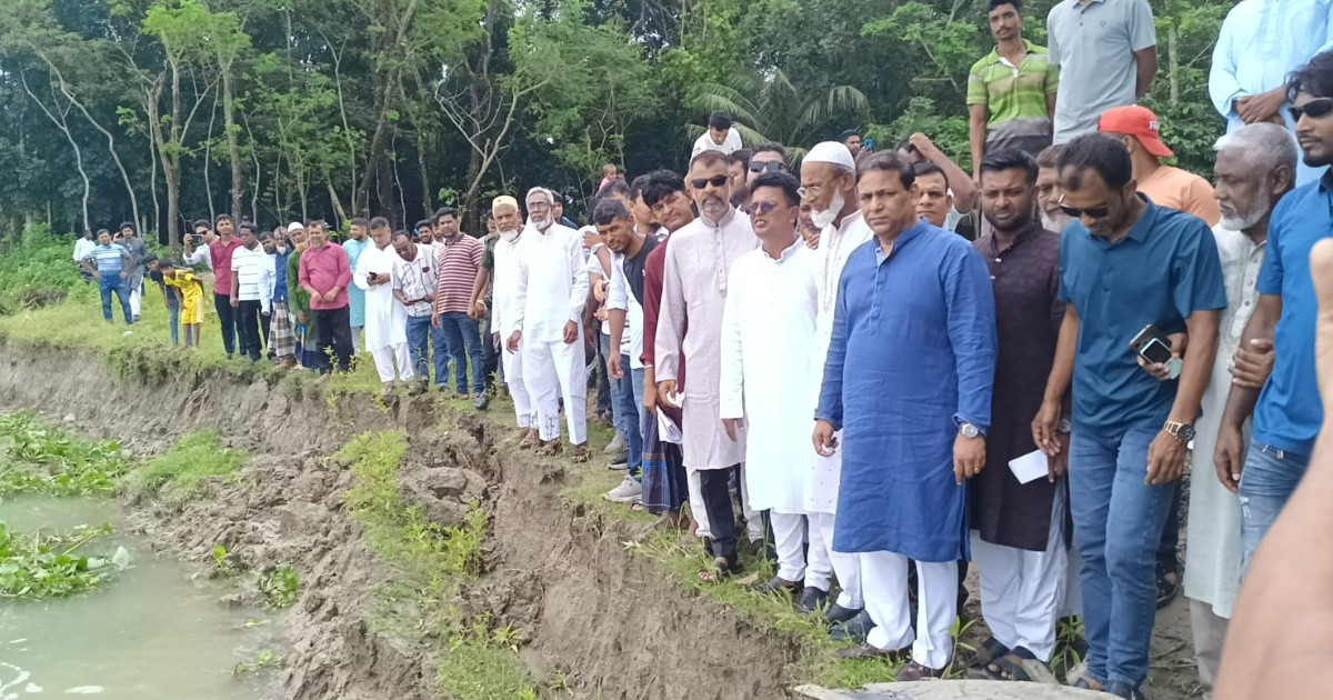 নদীভাঙন রোধে সরকার কাজ করছে: এমপি খোকন তালুকদার