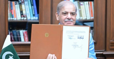 ইরান-যুক্তরাষ্ট্র সমঝোতা স্মারকে স্বাক্ষর করলেন পাকিস্তানের প্রধানমন্ত্রী