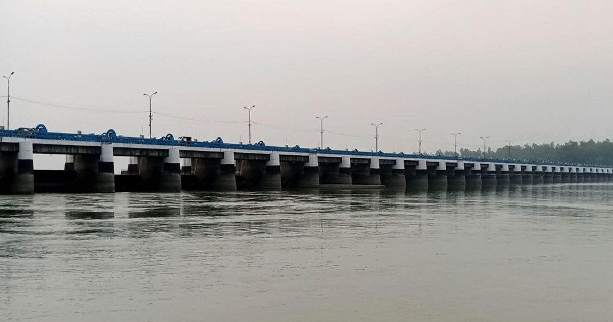 তিস্তার পানি বেড়েছে ২৯ সেন্টিমিটার, খুলে দেওয়া হয়েছে জলকপাট