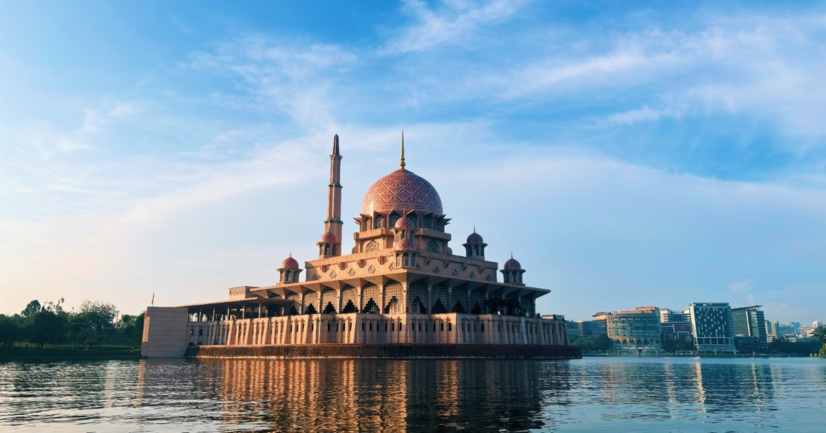 আমরা কেন ঈমান আনি