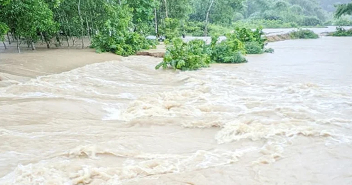 কুড়িগ্রামে বাড়ছে নদ-নদীর পানি, বন্যার আশঙ্কা