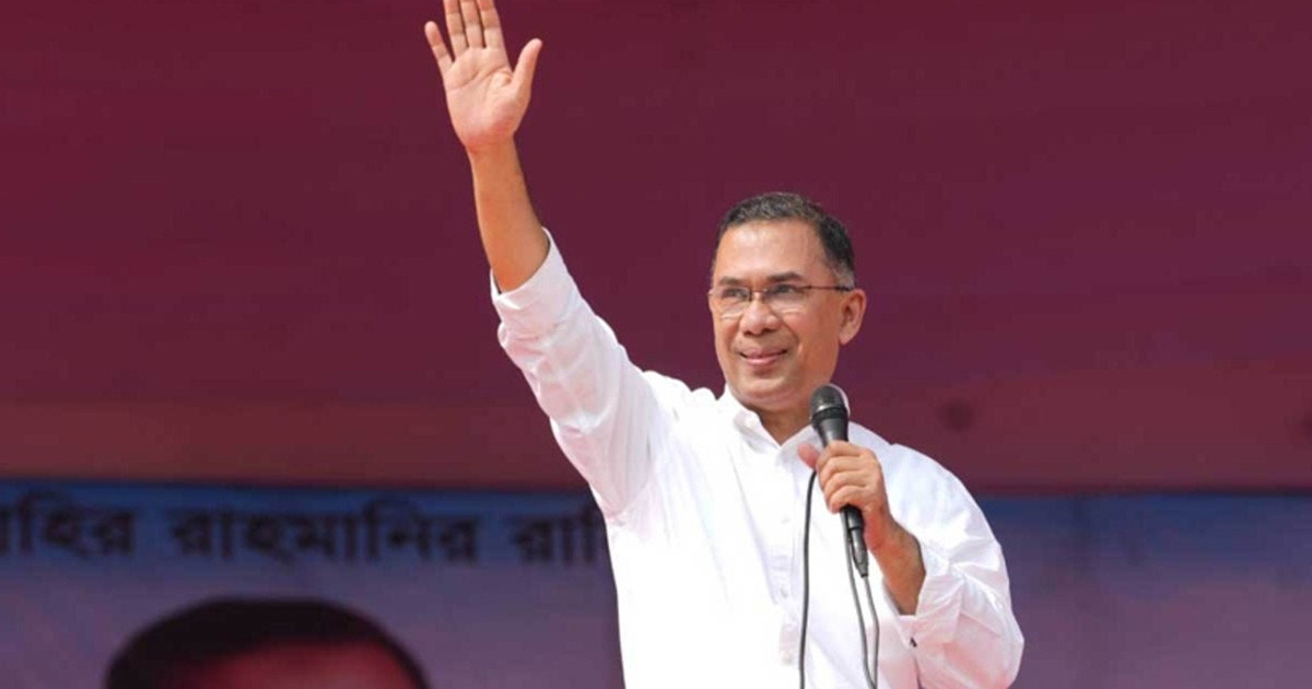 দয়া করে প্রধানমন্ত্রীকে বিব্রত করবেন না
