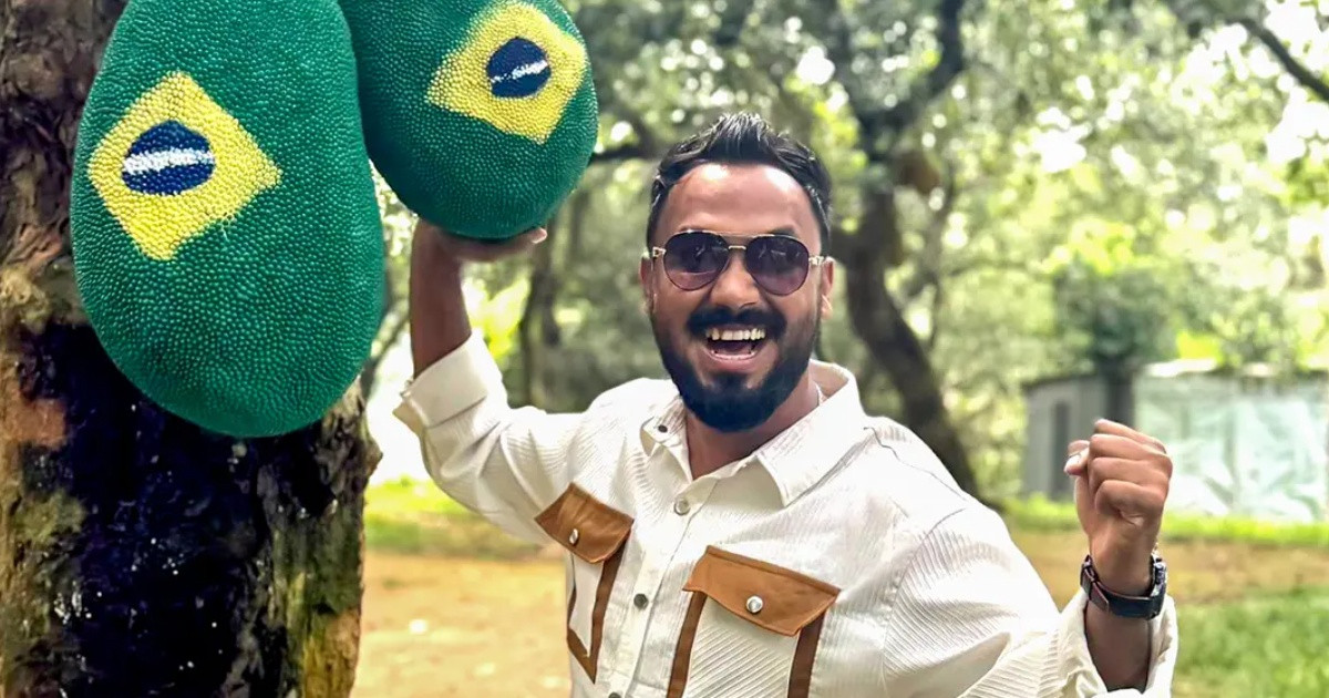 ব্রাজিলপ্রেমী পলাশের জন্য আর্জেন্টিনা ভক্তের উপহার