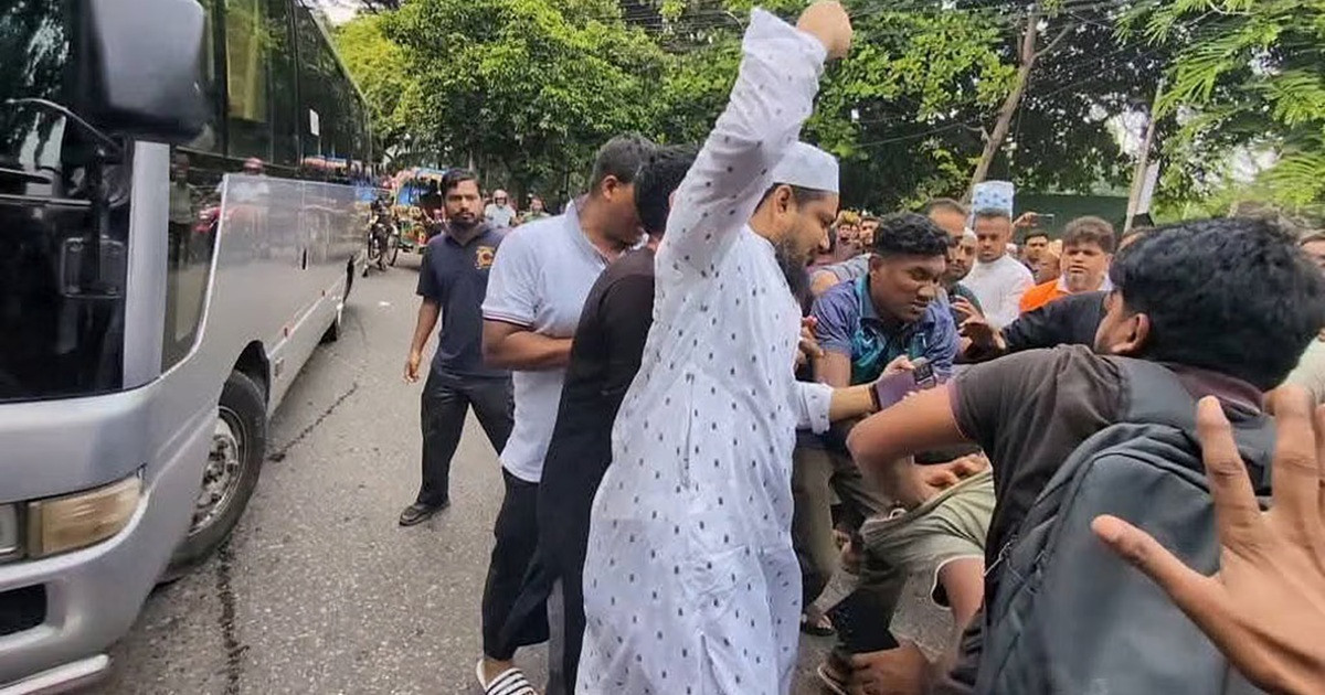 সাংবাদিকদের ওপর হামলার ঘটনায় জামায়াতের ৪ জন বহিষ্কার