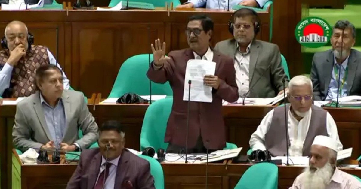 জুলাই যোদ্ধাদের চেয়ে মুক্তিযোদ্ধাদের ভাতা বেশি করার প্রস্তাব ফজলুর রহমানের