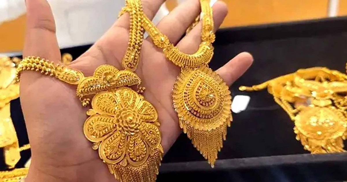 স্বর্ণের দামে বড় পতন
