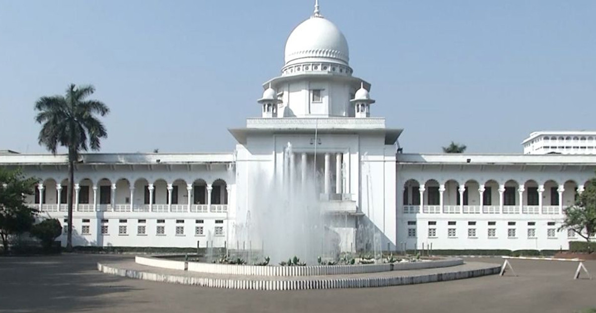 শুধু দুইবার প্রসূতি ছুটিকে কেন অসাংবিধানিক ঘোষণা করা হবে না, জানতে চান হাইকোর্ট
