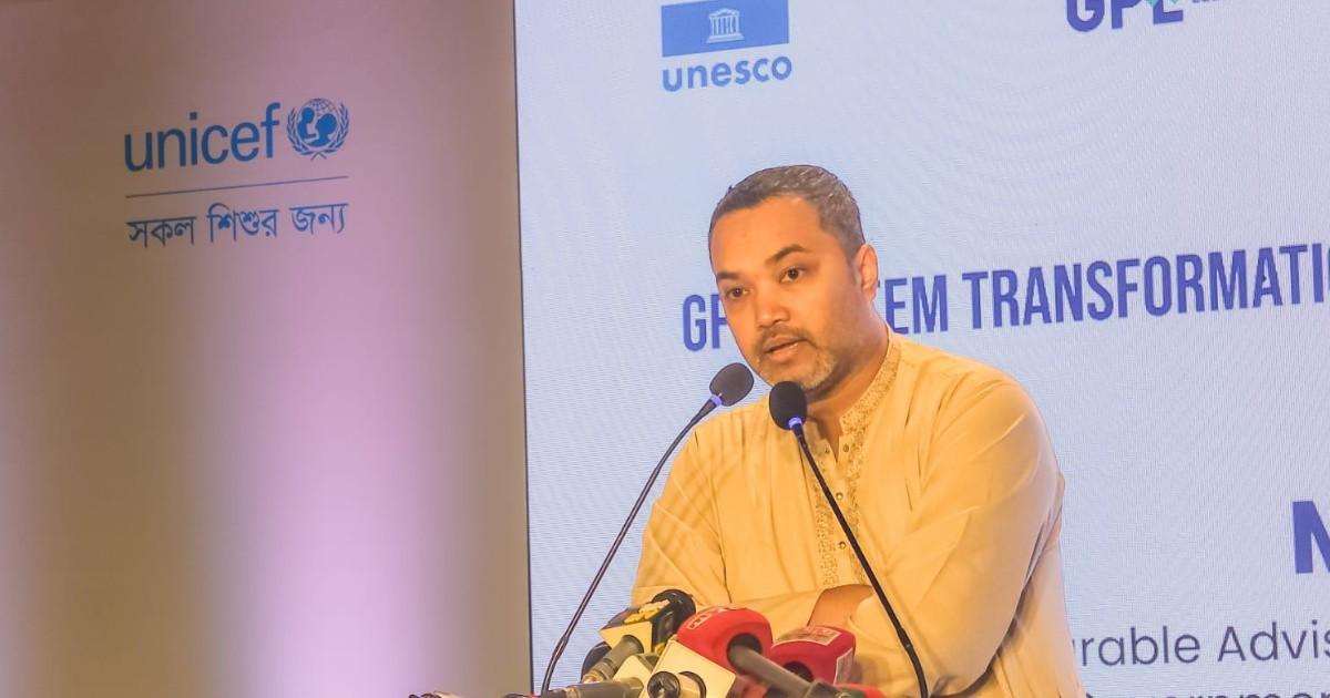 মূল্যবোধভিত্তিক শিক্ষা ব্যবস্থা গড়তে সরকার কাজ করছে: উপদেষ্টা মাহদী আমিন