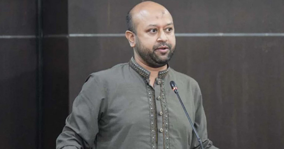৭২ ঘণ্টার মধ্যে প্রকাশ্যে ক্ষমা চাইতে ফুয়াদকে লিগ্যাল নোটিশ