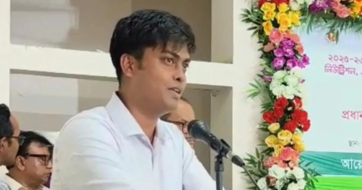 ৩ মিনিটের বক্তব্যে বাণিজ্যমন্ত্রীকে ৮৬ বার ‘স্যার’ বললেন কৃষি কর্মকর্তা