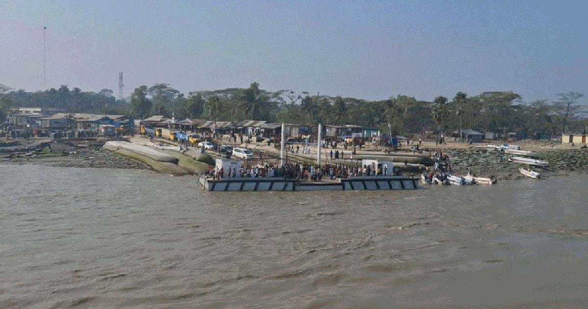 নদী অশান্ত: হাতিয়ার সঙ্গে সারা দেশের নৌ চলাচল বন্ধ