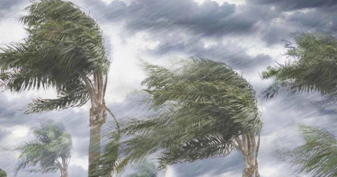 দুপুরের মধ্যে ৬০ কিমি বেগে ঝড়ের আভাস