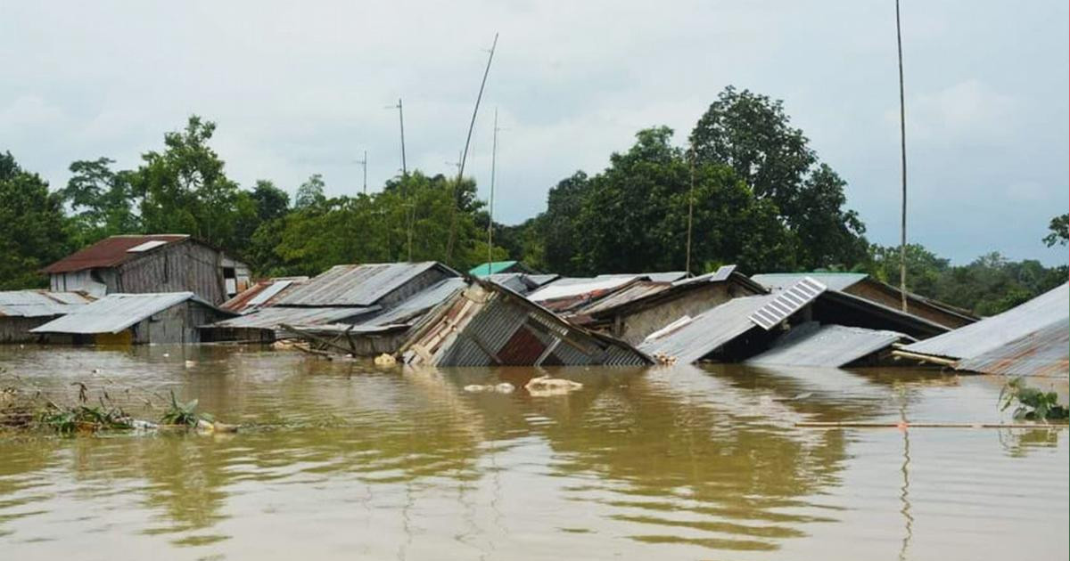 বন্যার কবলে পড়তে পারে ১৬ জেলা