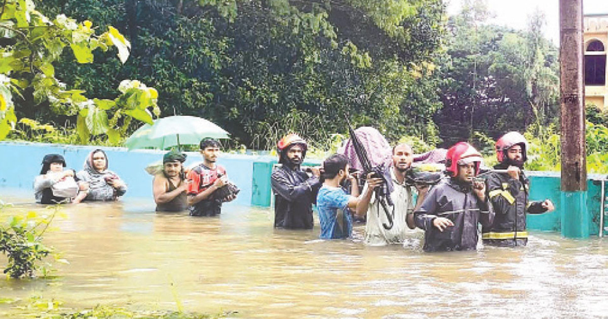 চট্টগ্রামে ঢল ও পাহাড়ধসে ৫ দিনে ৩৩ মৃত্যু